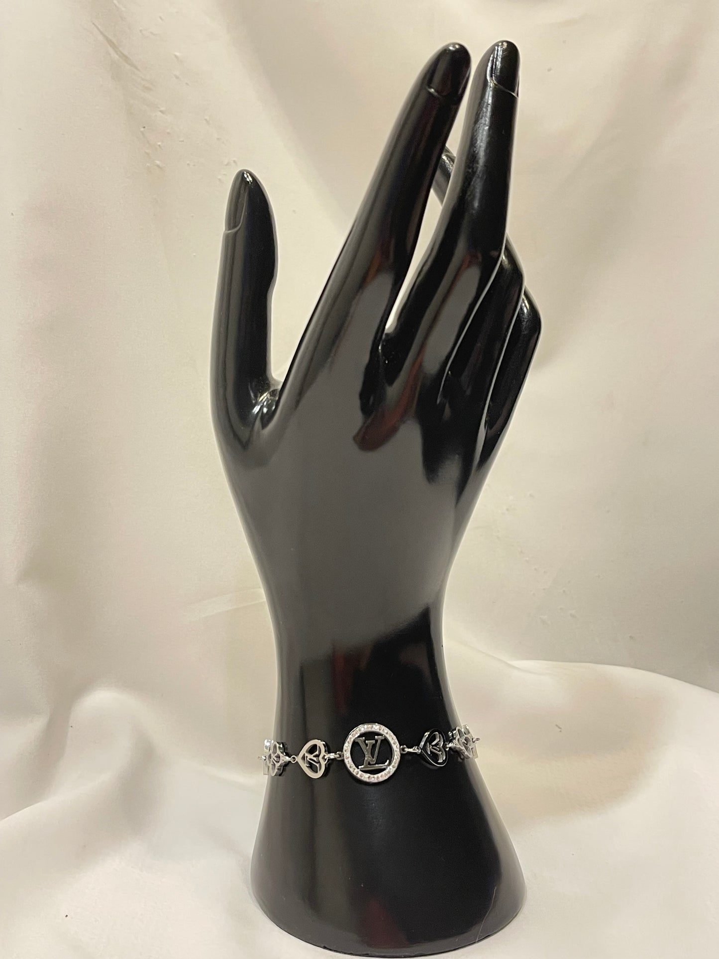 **ZAINA~BRCELET**