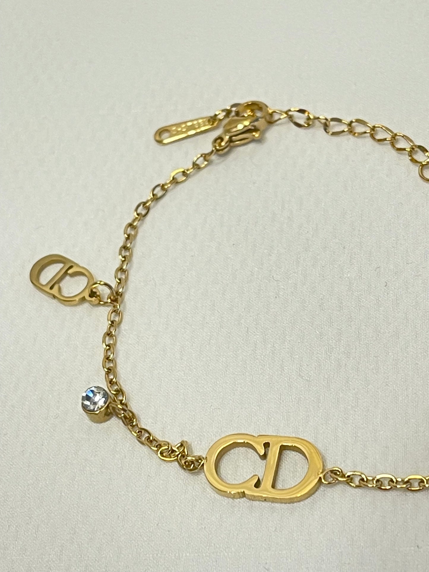 **ZAINA~BRACELET**
