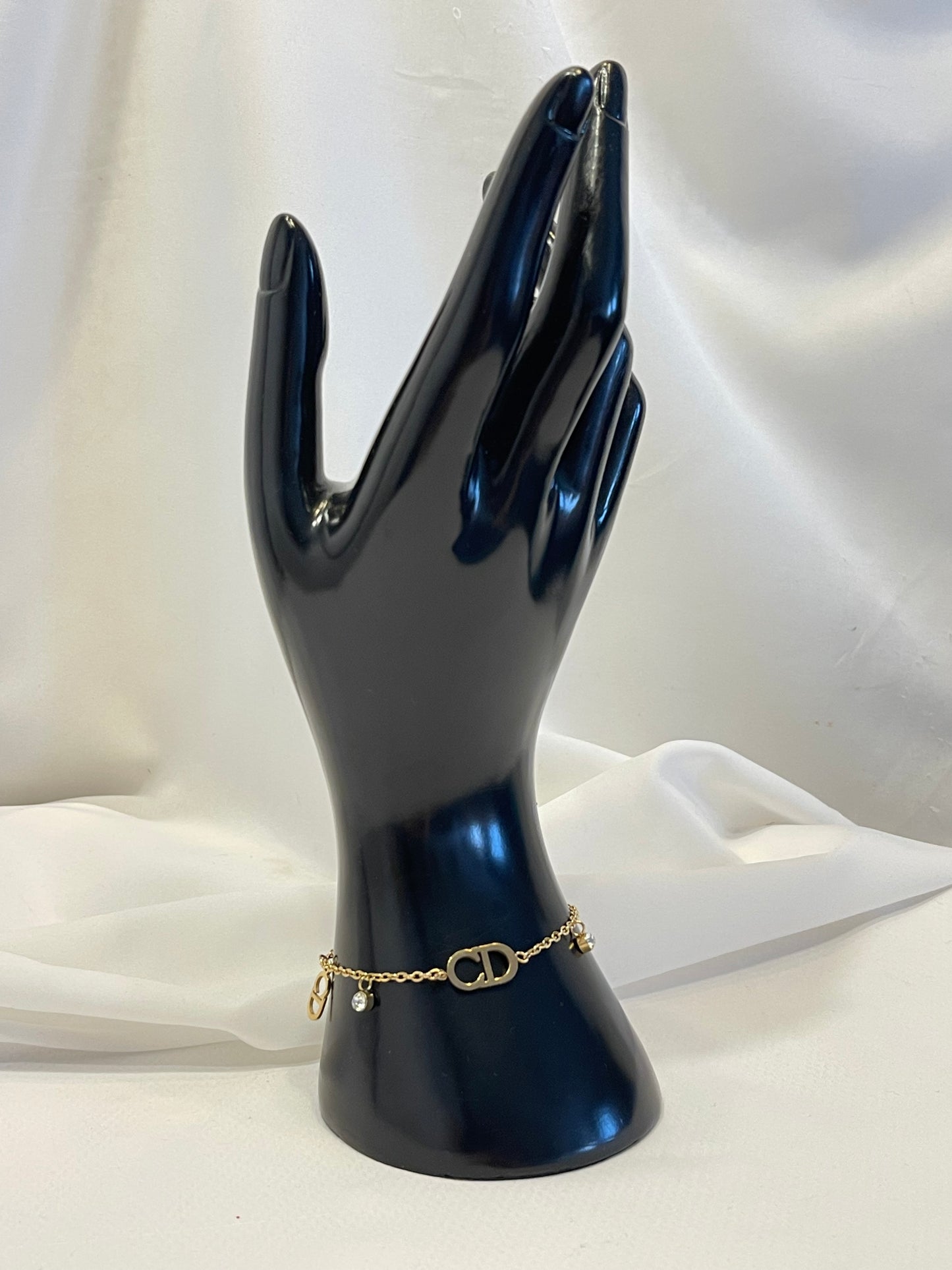 **ZAINA~BRACELET**