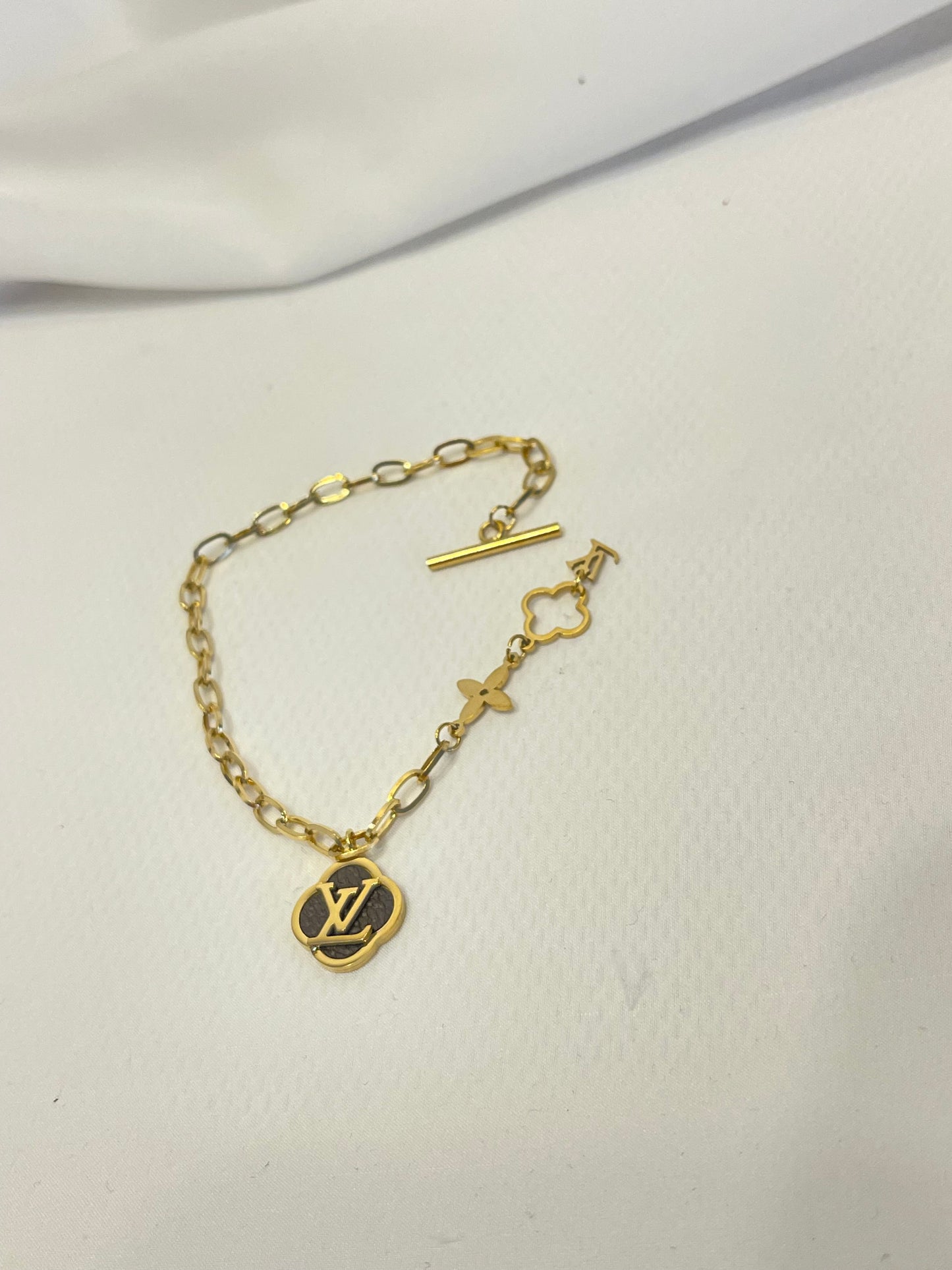 **ZAINA~BRACELET**