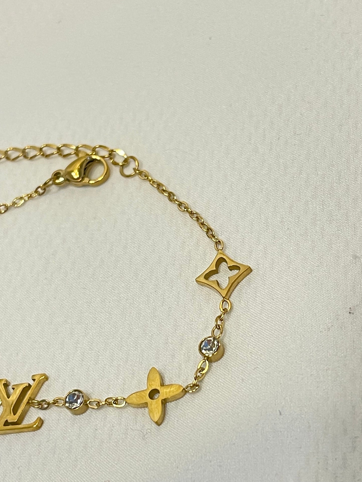 **ZAINA~BRACELET**