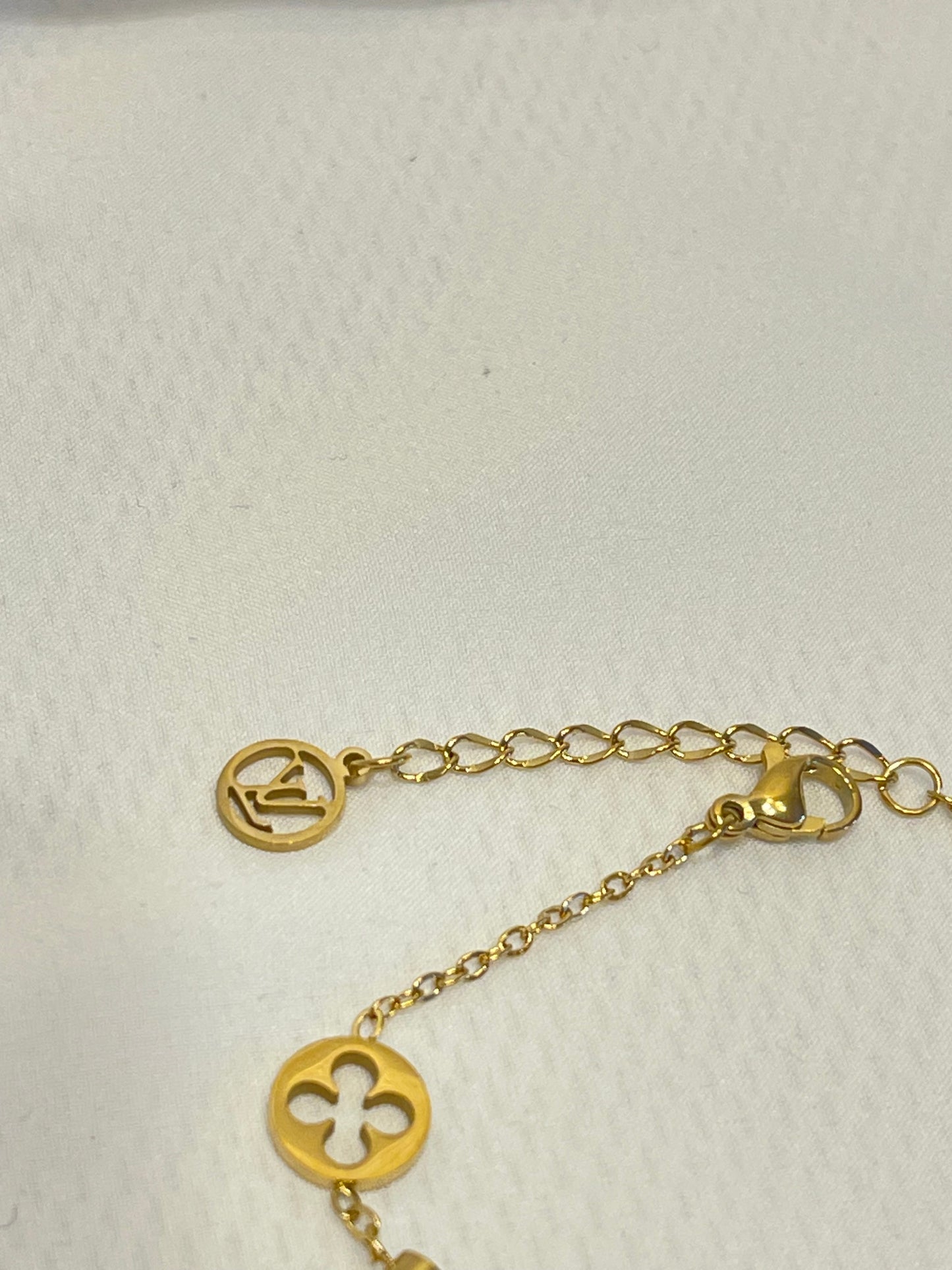 **ZAINA~BRACELET**