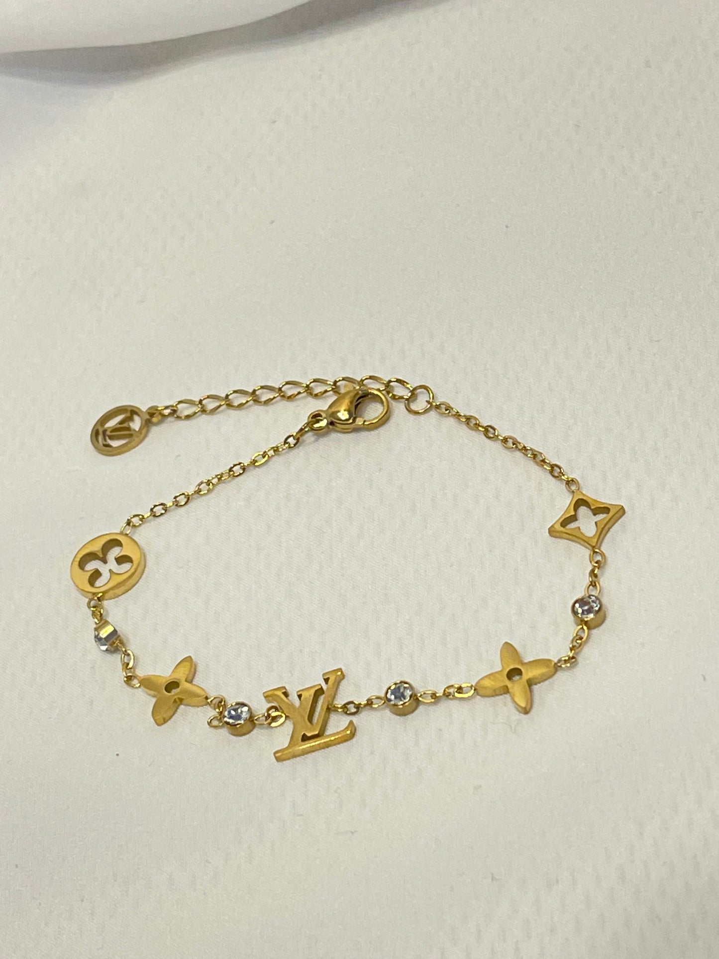 **ZAINA~BRACELET**