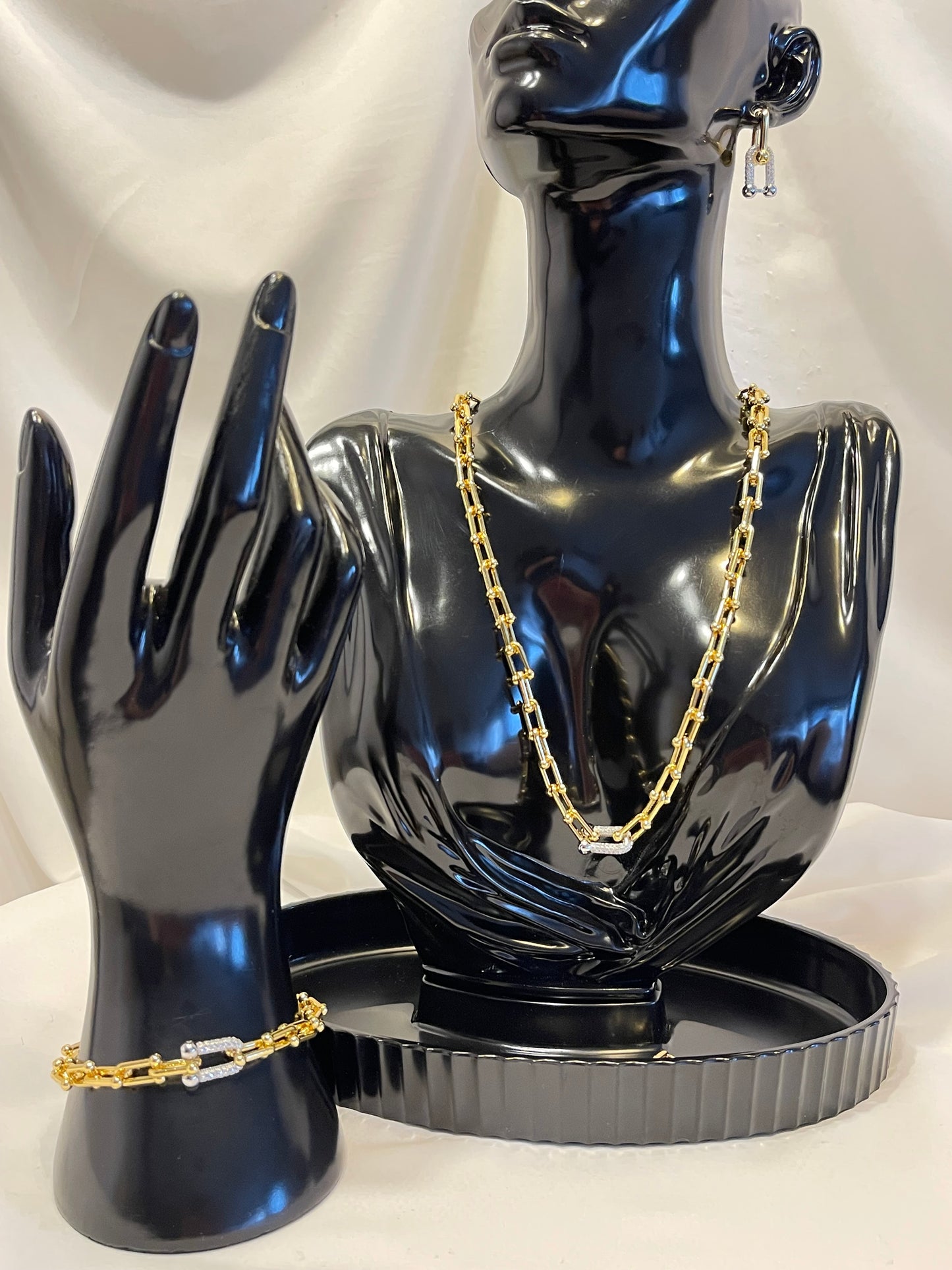 **VELVET SET**