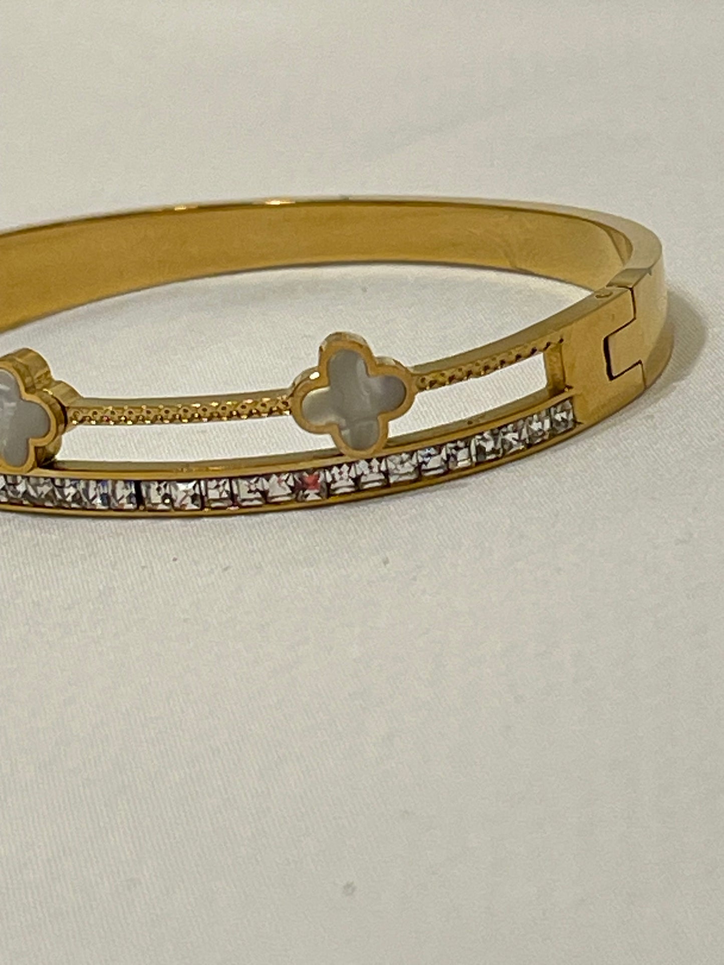 **JEEDA~BRACLETE**