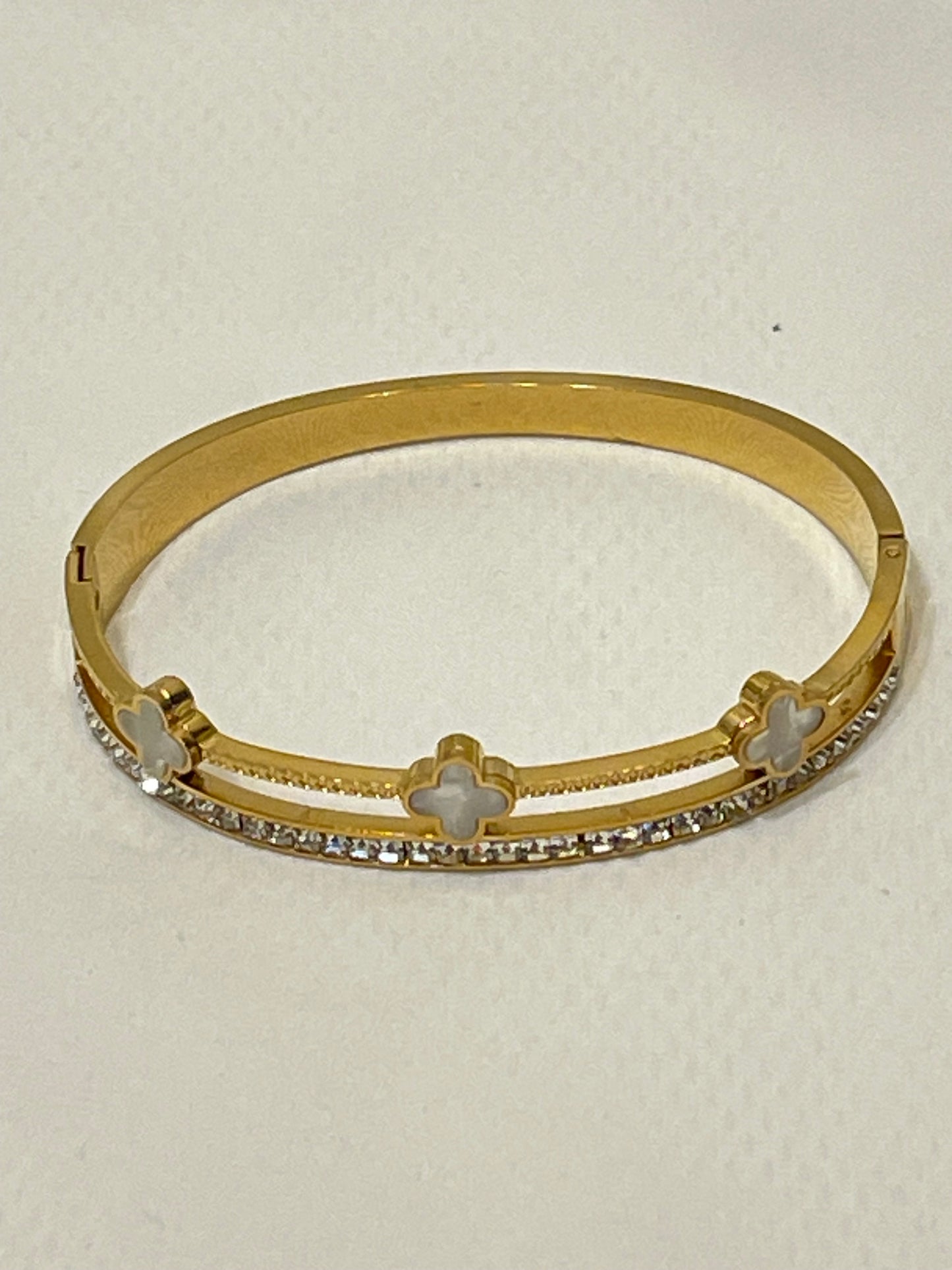 **JEEDA~BRACLETE**