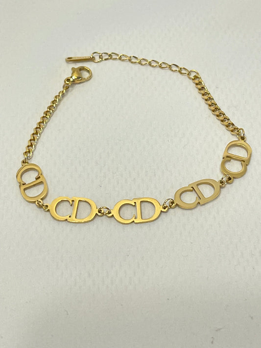 **ZAINA~BRACELET**