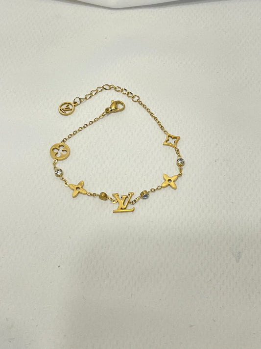 **ZAINA~BRACELET**