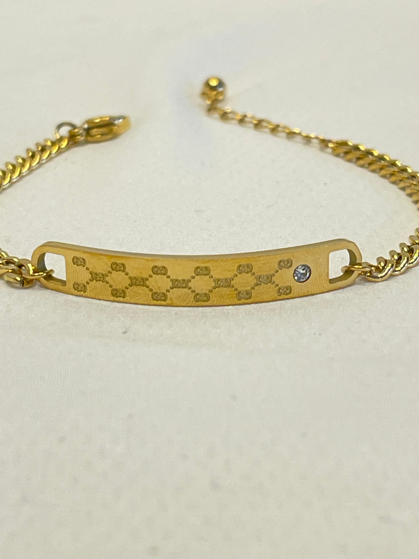**ZAINA~BRACELET**